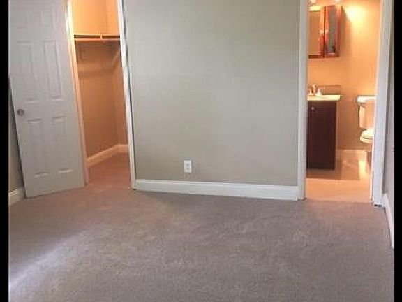 2nd image of 4411 NE 19th Ter