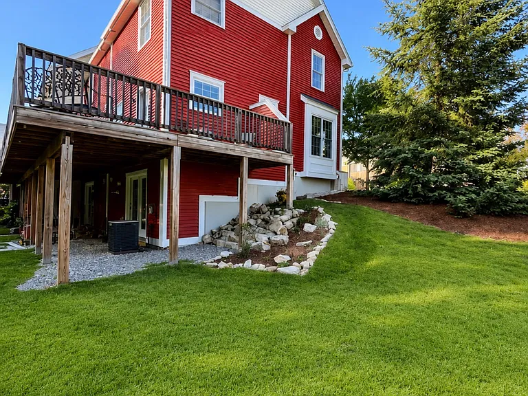 57 Dicandra Dr — Photo 2