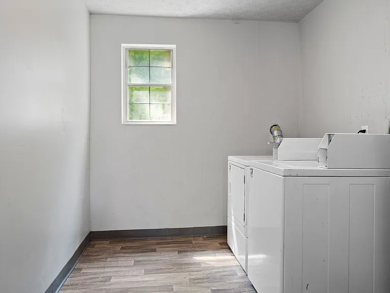 2303 Wyoming Ave — Photo 12
