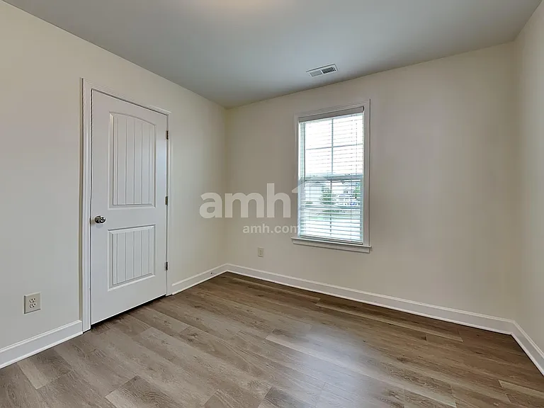 3307 Earl Of Mar Ct — Photo 18