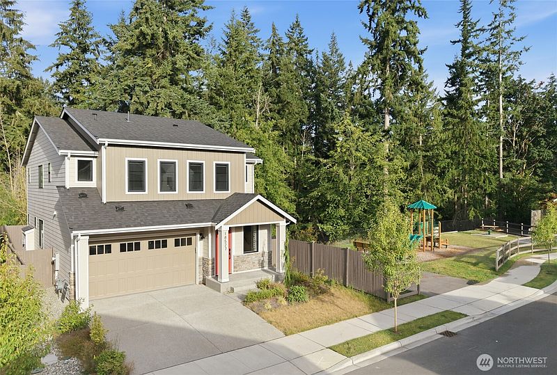 2nd image of 18527 Meridian Ave SE