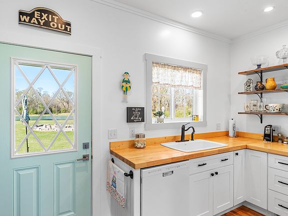 30th image of this home