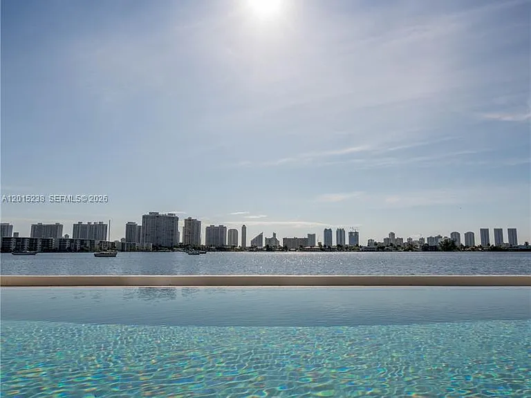 17301 Biscayne Blvd #203 — Photo 12