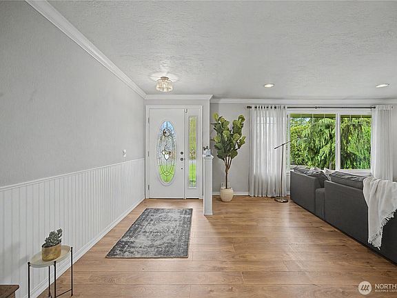 4th image of 6325 Northridge Drive