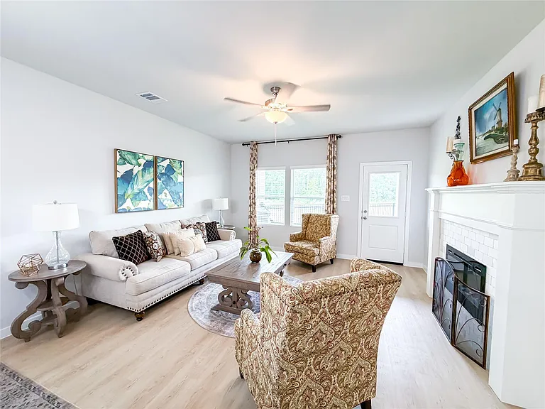 130 Alset Dr — Photo 6