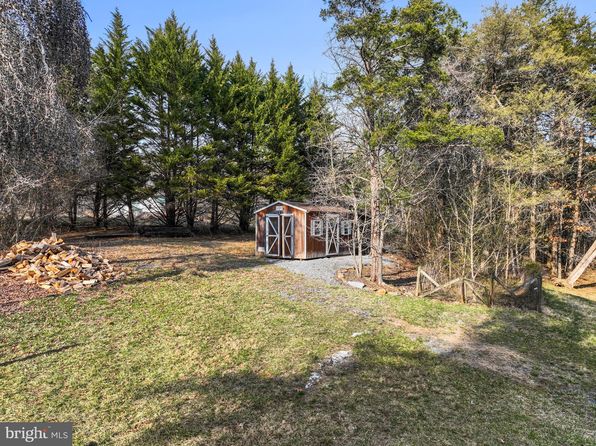 6005 Page Valley Rd, Luray, VA 22835