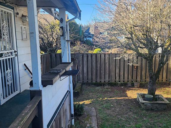 5th image of 2605 NE Jarrett St
