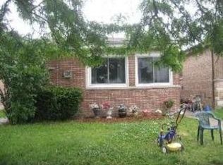 6649 N Whipple St, Chicago, IL 60645