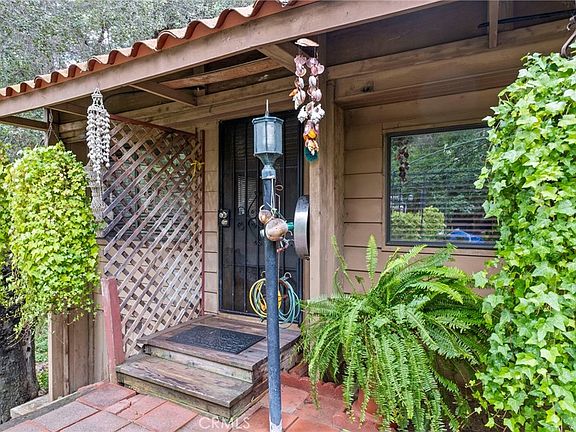 3rd image of 42185 Oak Canyon Rd