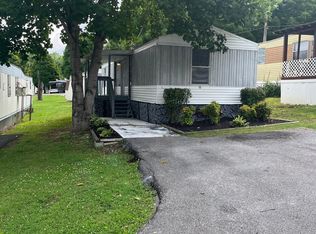1700 W Elk Ave #18, Elizabethton, TN 37643