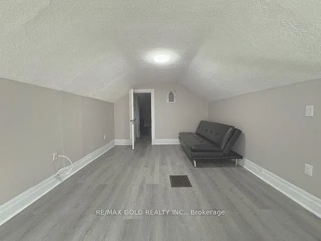 4755 4th Ave — Photo 7