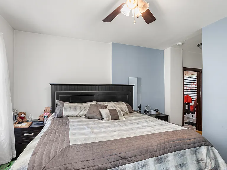 107 Oxford Ave #1 — Photo 5