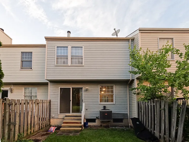 5632 Denton Ct — Photo 28