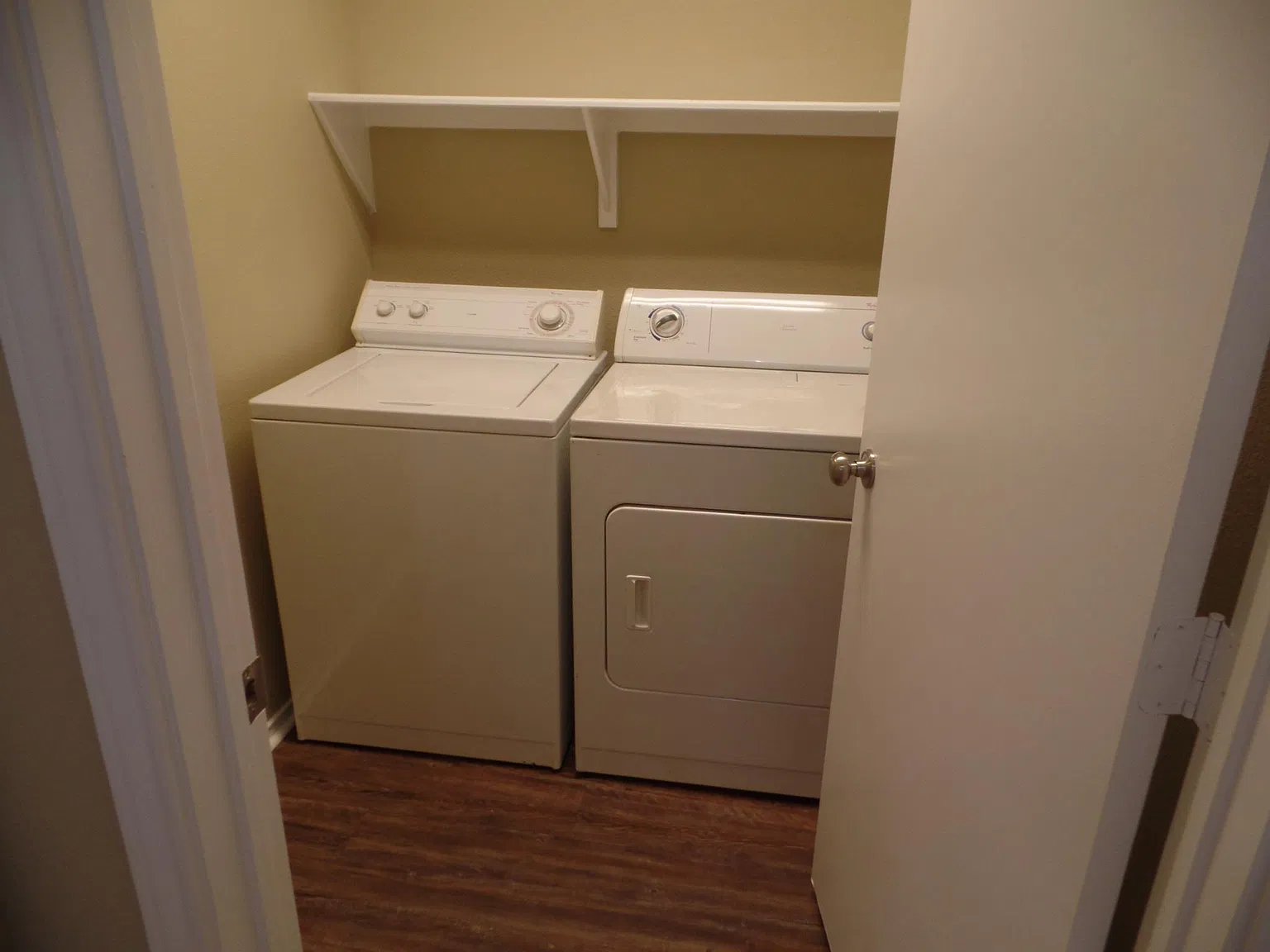 3 bed, 1200 sqft, $1,600 — Photo 3