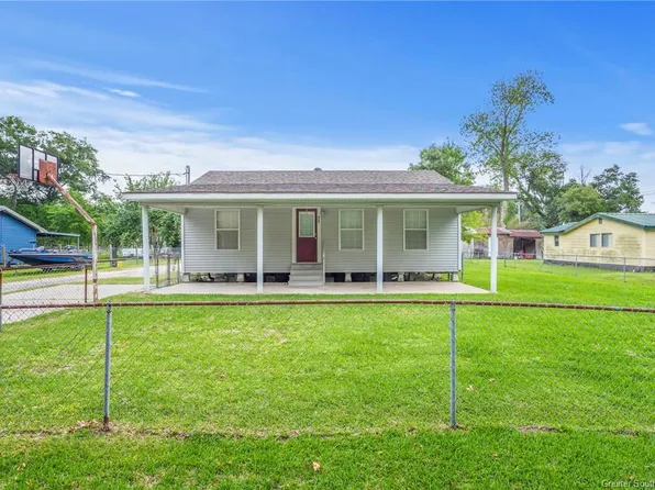 610 Barrett St, Sulphur, LA 70663