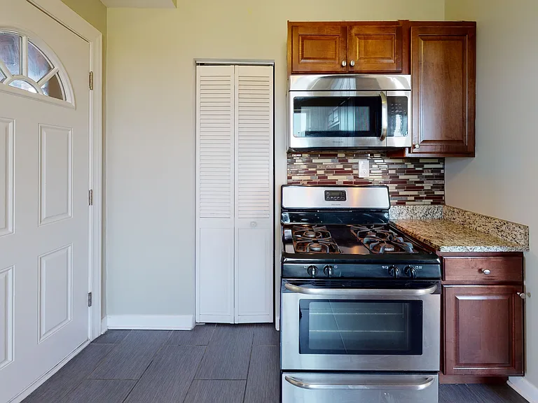 3057 N Troy St #3 — Photo 7