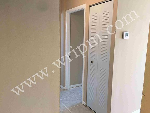 5th image of 9460 Fountainbleau Blvd APT 228