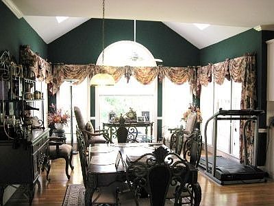 Breakfast Room