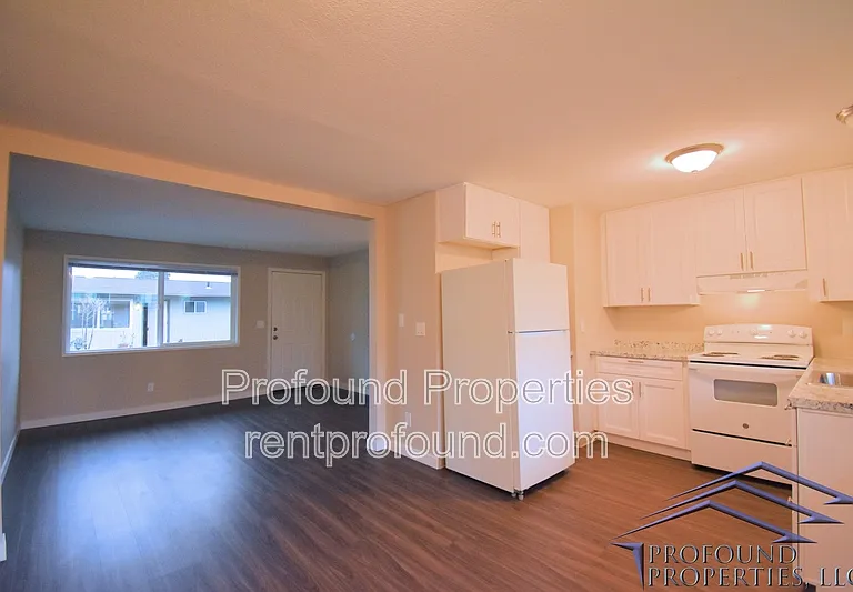 742 SE 13th Ave #B — Photo 3