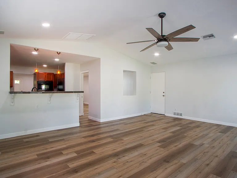1415 S Oakley Pl — Photo 14