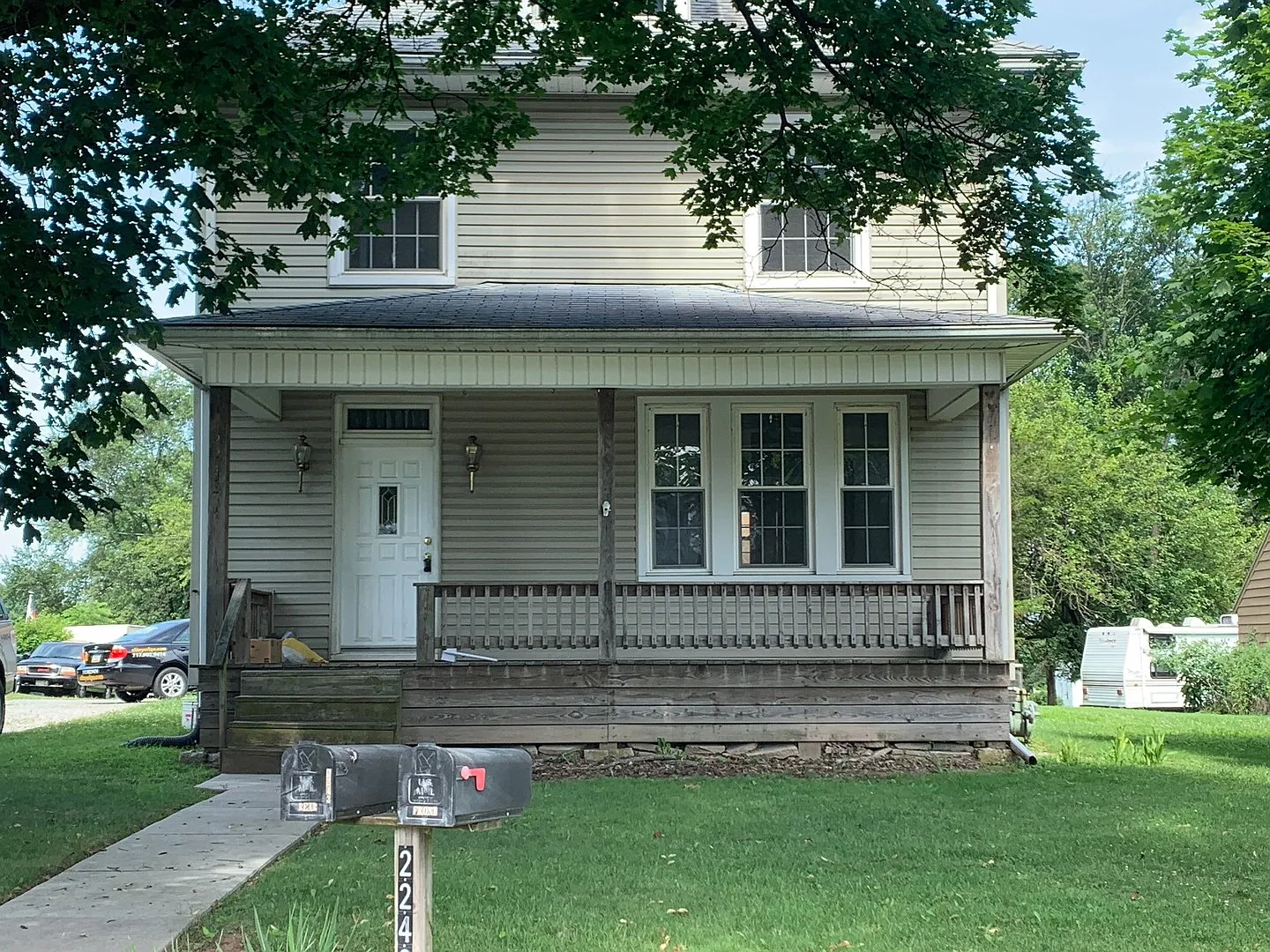 3 Bedroom 1.5 Bath House, Garage, West York SD — Photo 1