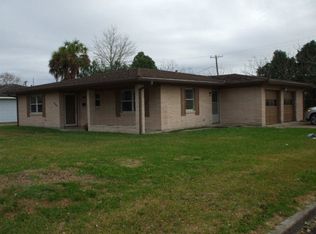 4949 Foster Ave, Groves, TX 77619