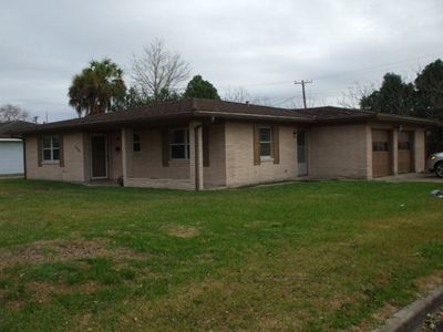 4949 Foster Ave, Groves, TX, 77619