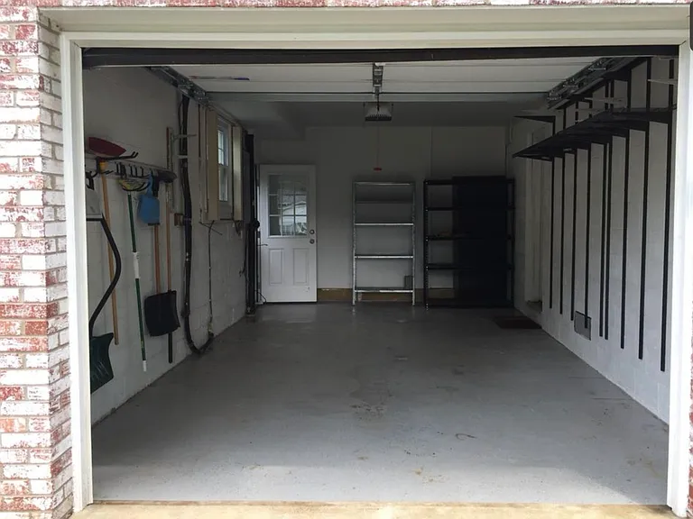 One car garage