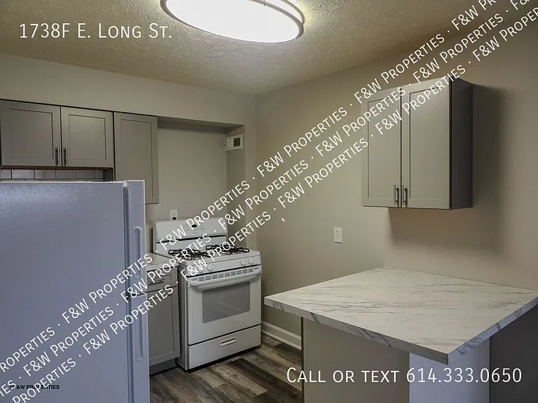 1738F E Long St — Photo 32