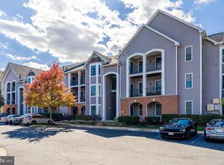 20451 Chesapeake Sq UNIT 301, Sterling, VA 20165