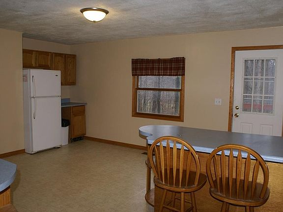 3rd image of 110 S County Road 850 E