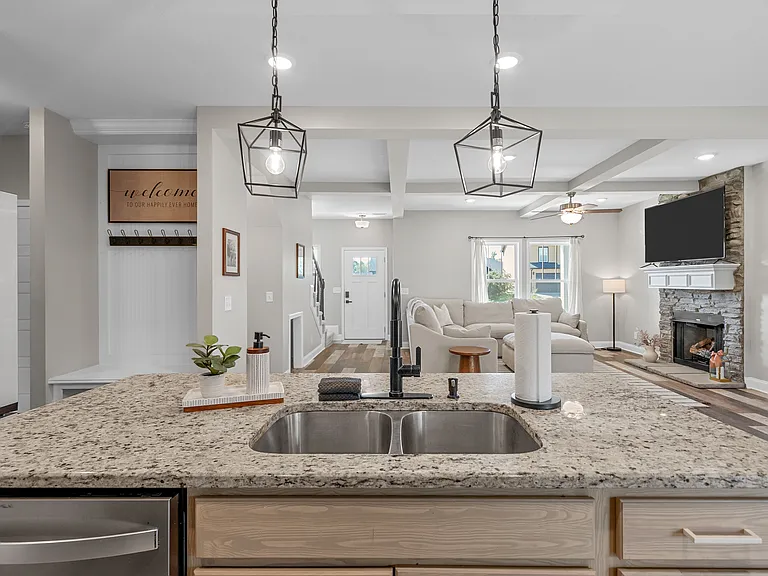 1147 Eagles View Dr — Photo 13