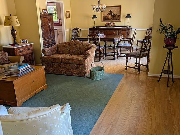 LR, DR, extens crown, hw flr