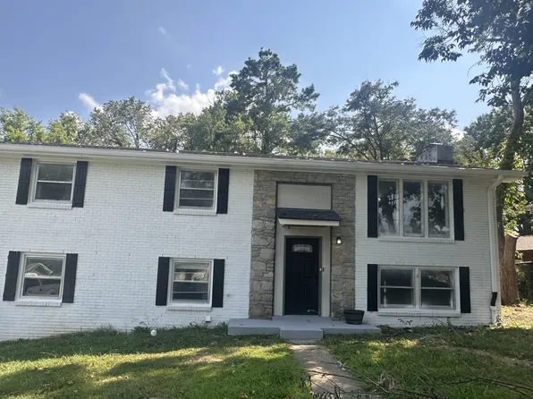 2615 Edge O Lake Dr, Nashville, TN 37217