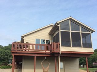 21804 Kings Row, Sherrill, IA 52001