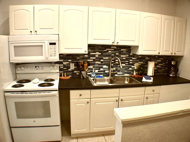 407 S Melville Ave #7 — Photo 5