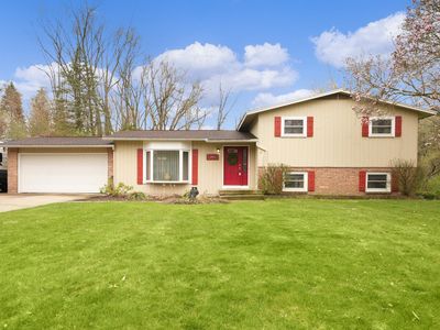 2694 Wildridge Ct NE, Grand Rapids, MI, 49525