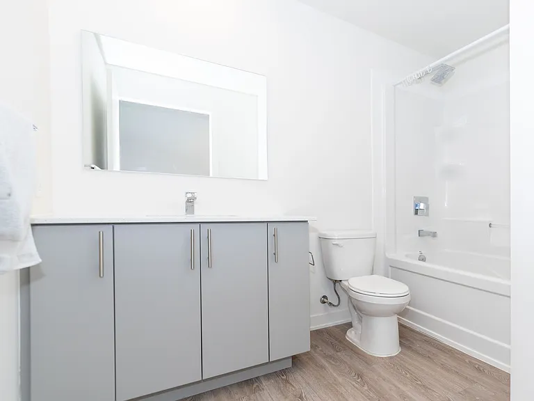 353 Gardner St — Photo 8