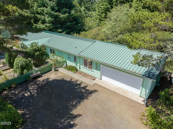 13082 SE Chittum Dr, South Beach, OR 97366