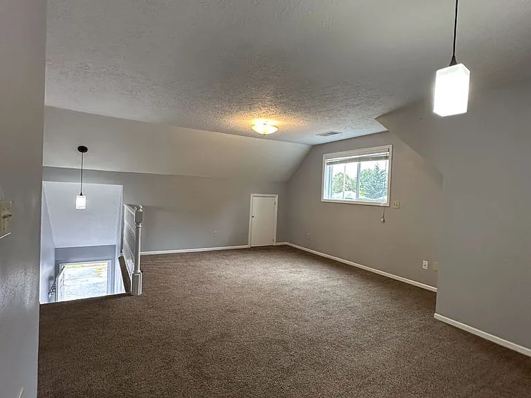 3027 D St NE — Photo 2