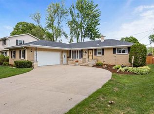 2516 Hillwood Ct, Appleton, WI 54911