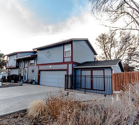 2nd image of 5988 Del Paz Dr