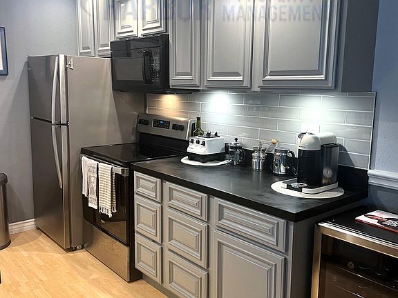 4th image of 312 S Miraleste Dr #1-104