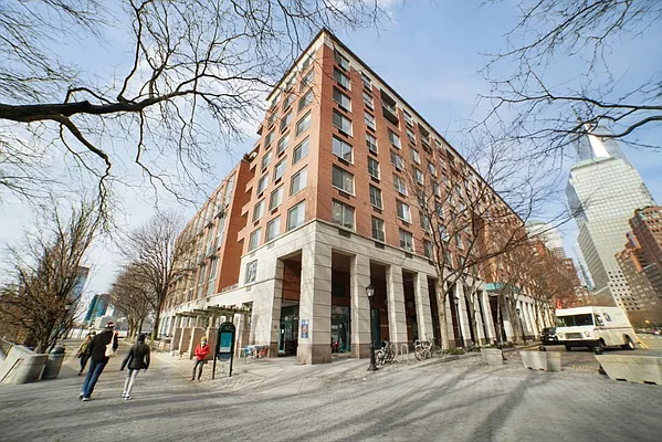 Rented by Battery Park Realty | media 20