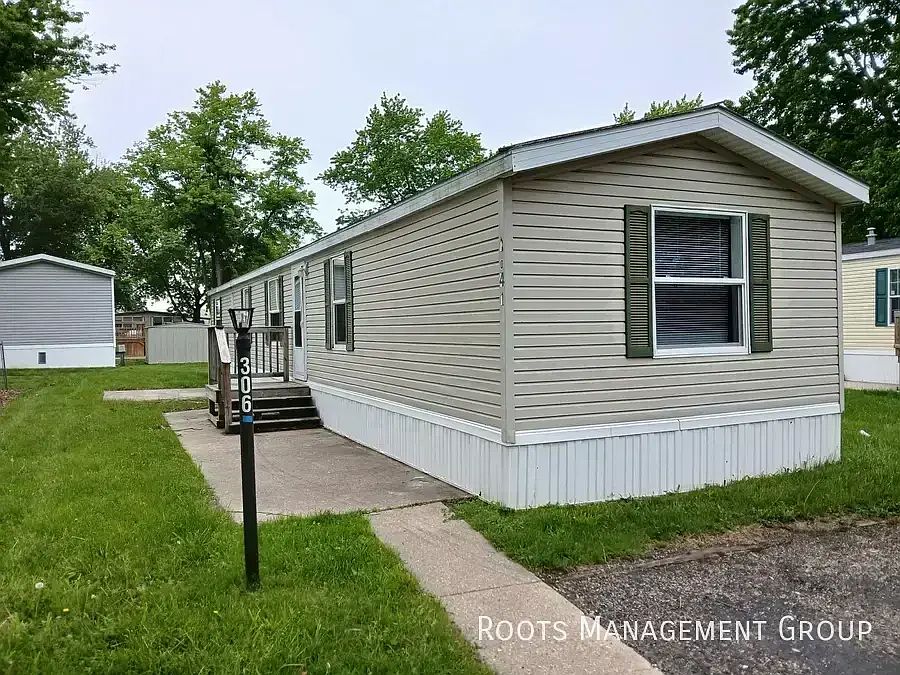 1st image of 306 Carriage Lane Est #306