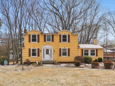 1136 Peck Lane, Cheshire, CT, 06410