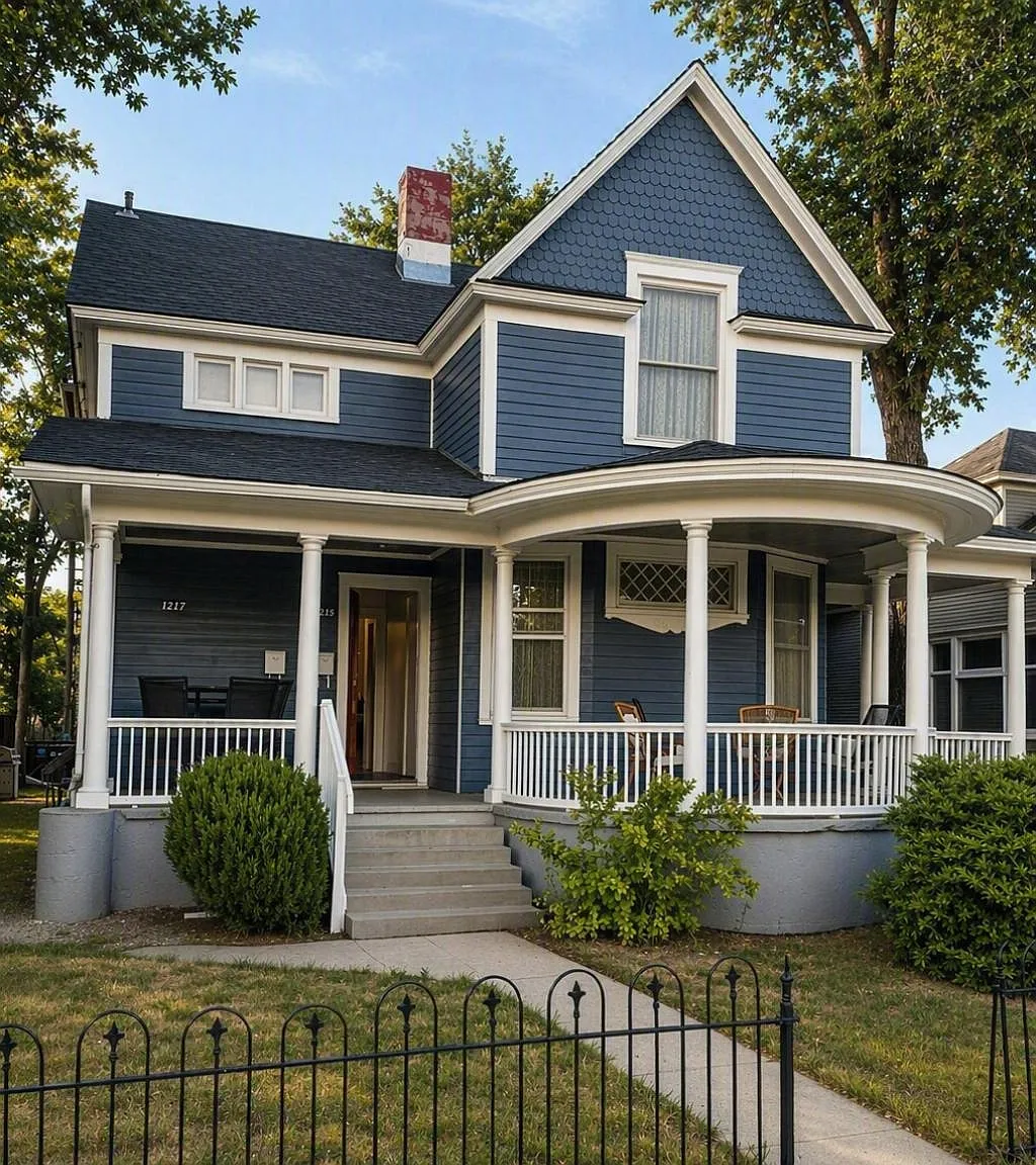 1215 N Weber St — Photo 1