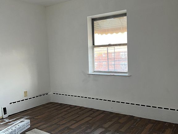 4th image of 3300 Tiemann Ave