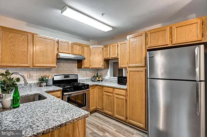 4954 Lockard Dr — Photo 2