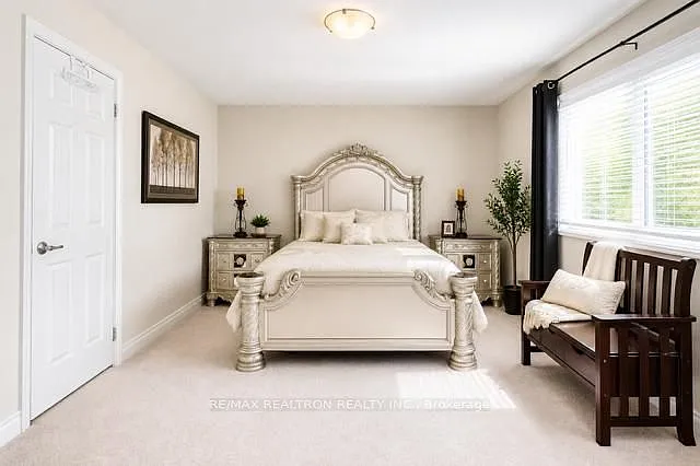 100 Sun King Cres — Photo 8